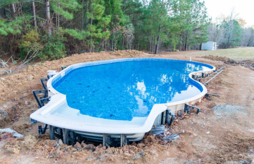 Why Swimming Pool Companies in Houston Recommend Saltwater Pools in Some Cases