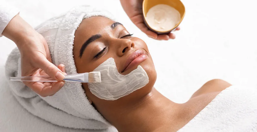 Dubai Facial for Deep Cleansing