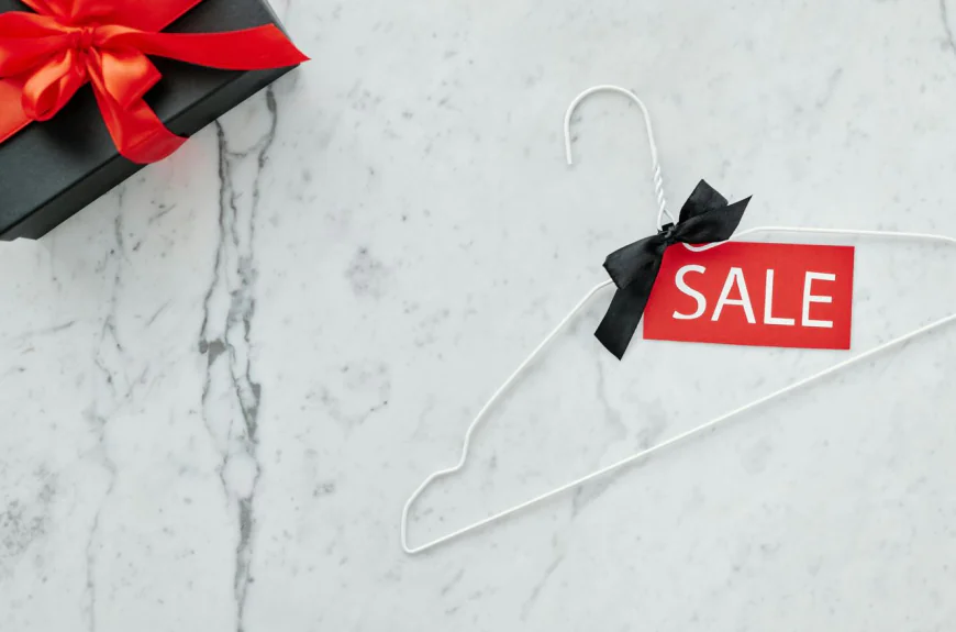 Finding the Best Christmas Deals All Season Long