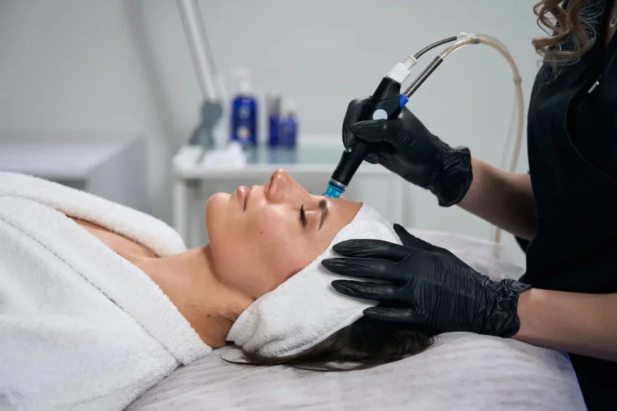 Can Teenagers Get a Hydrafacial Safely?