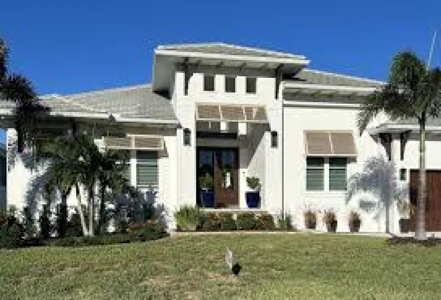 How Does Window Replacement in Sarasota Enhance Your Home’s Appearance