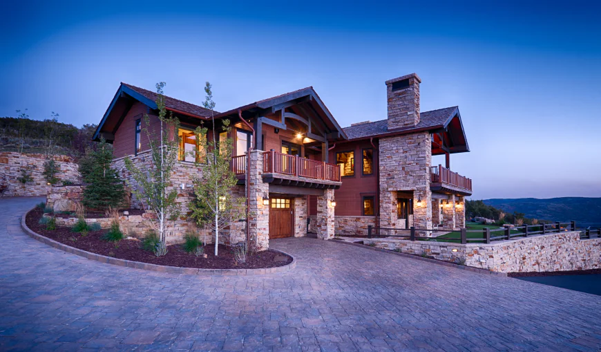 What Makes a Luxury Home Builder in Utah Stand Out? Trends, Pricing, and the Best Locations