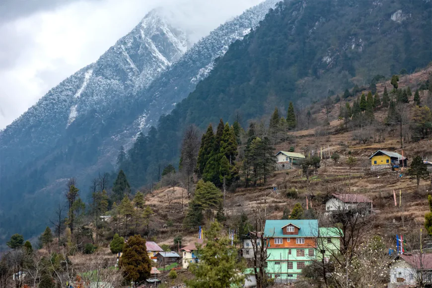 Lachung Travel Package – Explore Snowy Valleys, Nature, and Himalayan Beauty