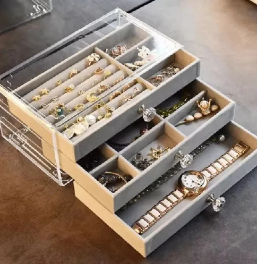 Maximize Style and Organization with the Perfect Jewelry Box Drawer