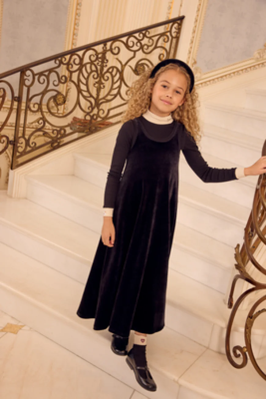 Little Parni Clothing: Where Comfort Meets Timeless Childhood Style