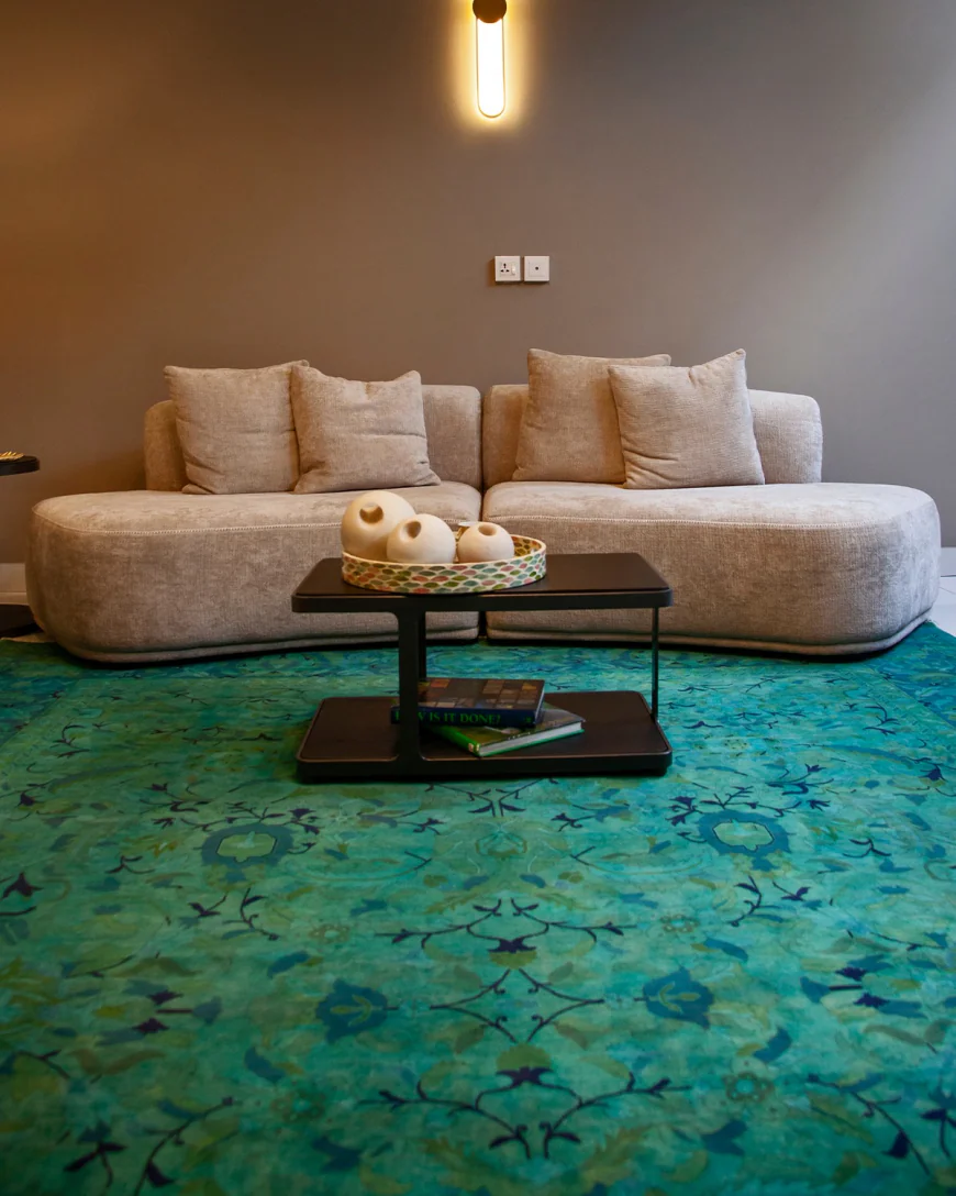 Heritage Rugs Collections and Authentic Serapi Rugs in Lahore