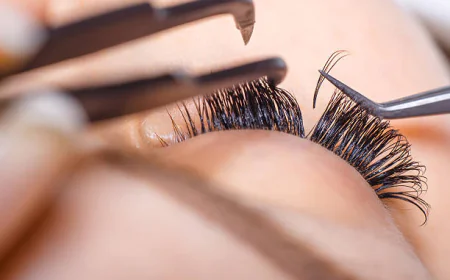 Bespoke Eyelash Extensions in RI Designed to Turn Heads