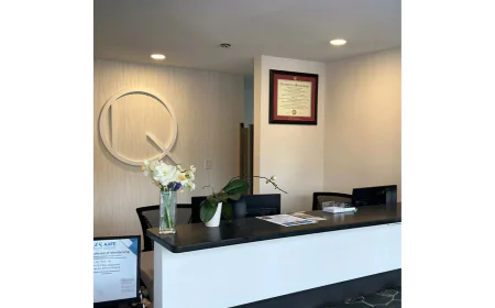 How Do White Dental Fillings and Laser Teeth Whitening in Shrewsbury Transform Smiles?