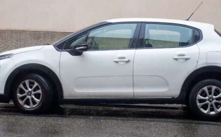 From Runway to Road: A Simple Guide to Stress-Free Airport Transfers in London