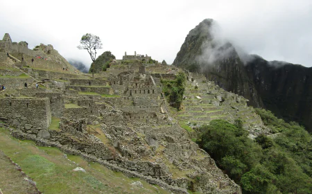 Why should you choose a guided Short Inca Trail to Machu Picchu?