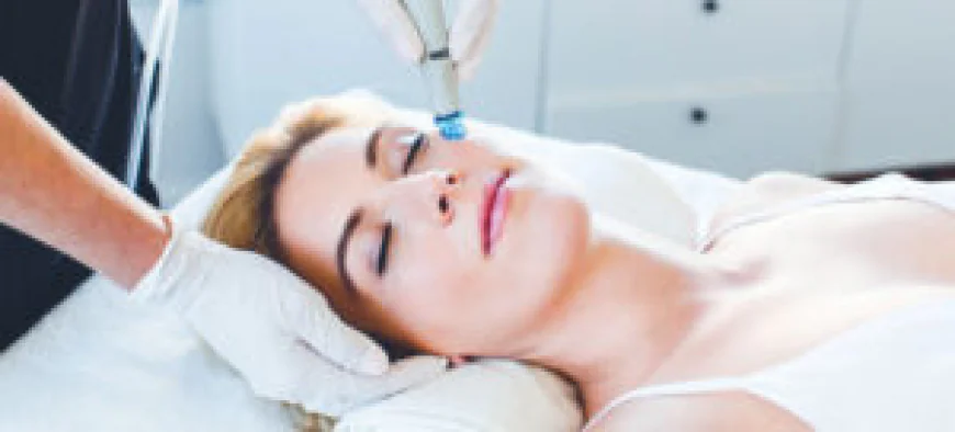 Hydrafacial Treatment: Restoring Skin Hydration and Natural Glow