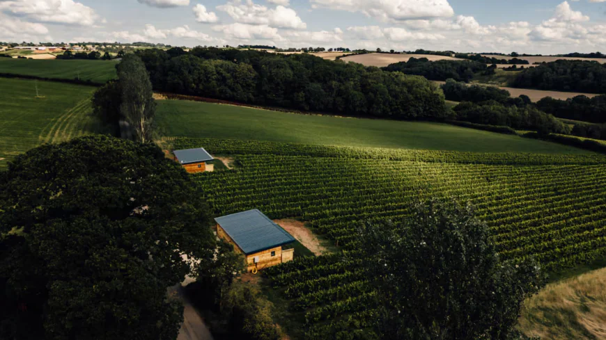 Popular Romantic and Unique Honeymoon Destinations Gui