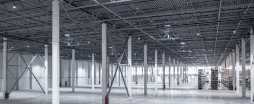 How Visual Floor Systems Improve Warehouse Performance