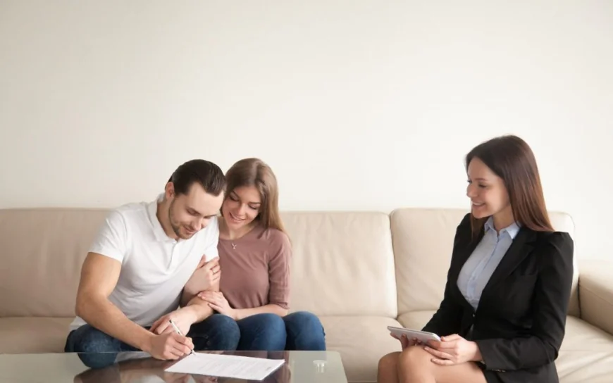 What Are the Pros and Cons of Mortgage Loan Private Lenders?