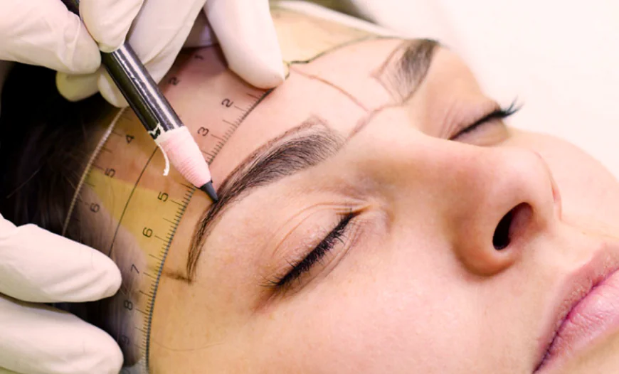Eyebrow Hair Transplant in Dubai for Thin Eyebrows