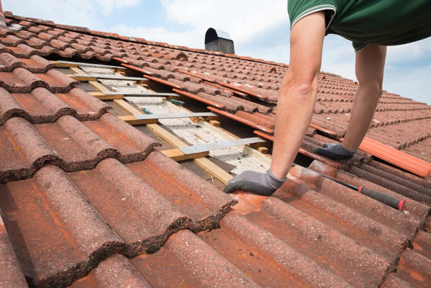 Roofing Contractor in  Santa Clarita, CA