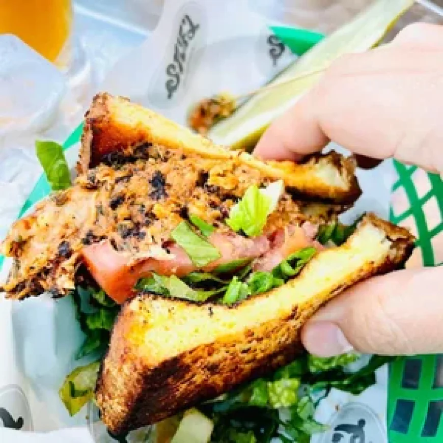 How Does Mobile Catering Work for Private Events?