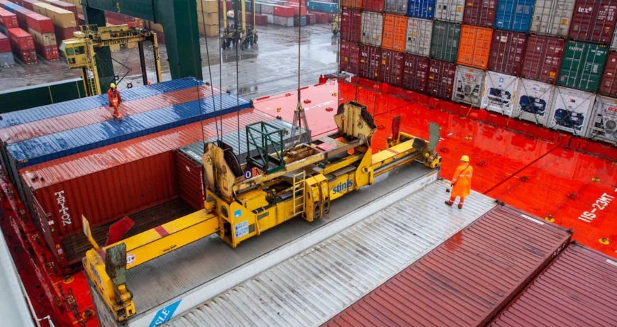 Best Places to Buy Shipping Containers Online and Locally