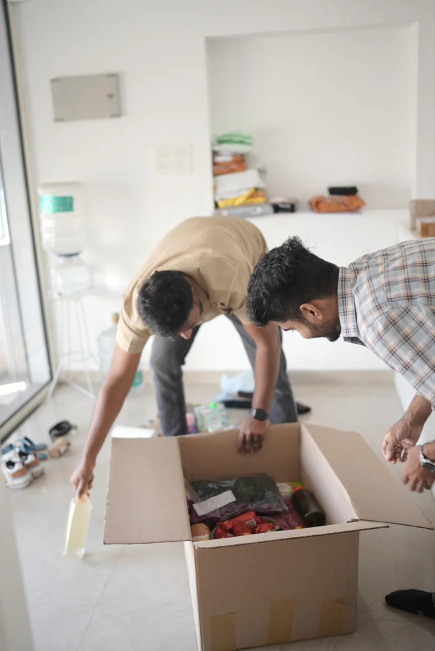 International Courier from Kerala to UAE: Cost, Time & Process