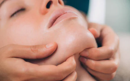 Jawline Filler Injections in Dubai for Masculine Look