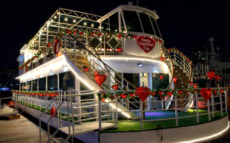 Sail Into Love with the Sindbad Yachts Valentine’s Dinner Cruise in Dubai