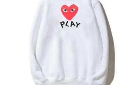 CDG Long Sleeve A Wardrobe Essential with Avant-Garde Flair