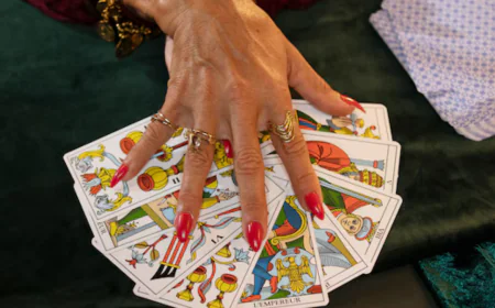 Intuitive Tarot Reader South London - Answers When You Need Them Most