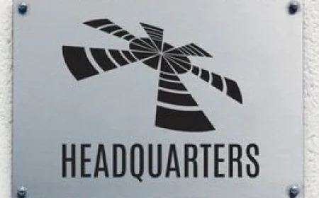 Top Industries That Benefit from Custom Aluminum Signs