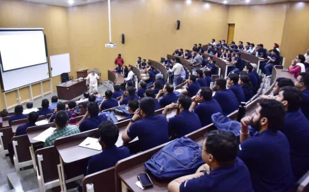 Future Scope of Finance Professionals from the Best MBA Finance Colleges in Uttar Pradesh