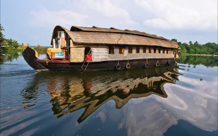 Top Places to Enjoy Boating in India