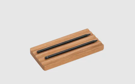 إكسسوارات مكتب خشبية أنيقة لتنظيم مثالي ولمسة راقية