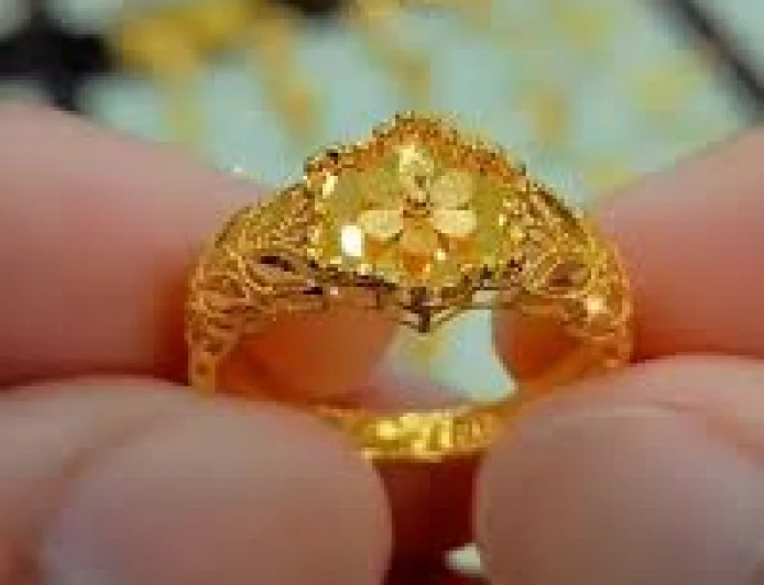 How to Maintain Your Diamond Ring for Lifetime Shine