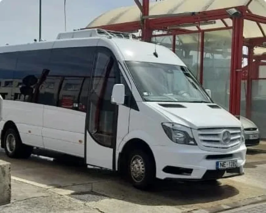 Glasgow Bus Hire for Affordable Group Travel