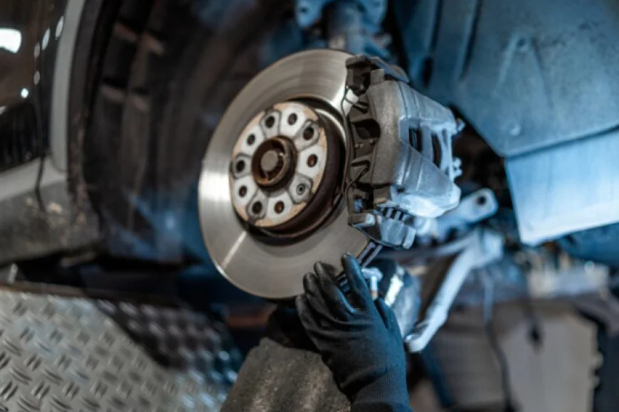 Book an authentic Oil change service Oakville for optimal car maintenance