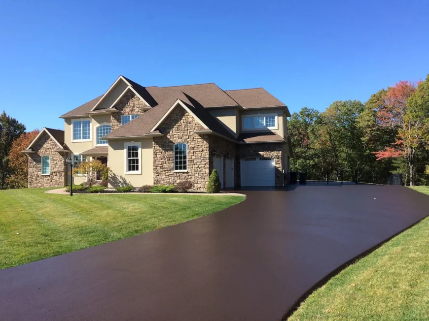 Asphalt Paving Contractor in NY Providing Reliable Residential and Commercial Solutions