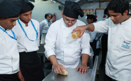 WHY A CAKE MAKING COURSE COULD BE THE BEST INVESTMENT YOU MAKE IN YOUR BAKING JOURNEY