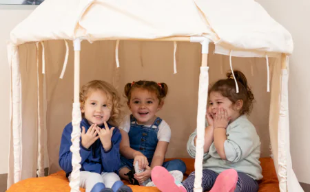 Screen Time vs Play Time: What Experts Recommend in 2026