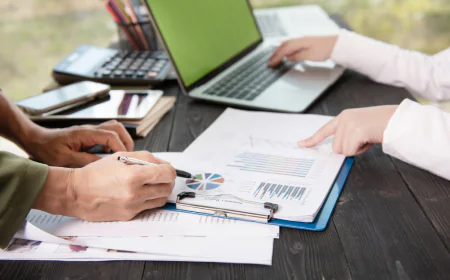 Why Businesses Choose to Outsource Bookkeeping Solutions for Growth