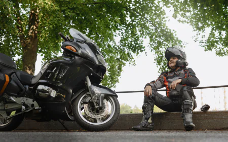 Motorcycle vs Scooter: Which Is Better for Daily Commuting?