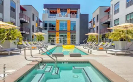 The Gurgaon Homeowner’s Dilemma: Choosing Between Luxury Villas and Residential Plots