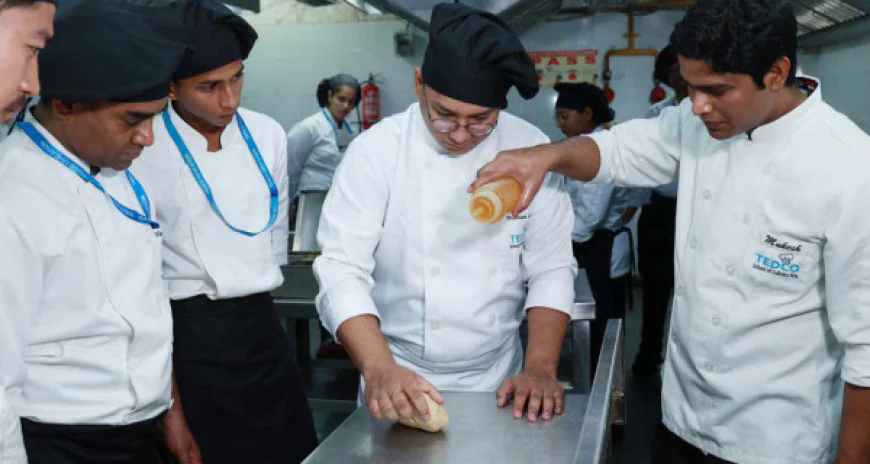 WHY A CAKE MAKING COURSE COULD BE THE BEST INVESTMENT YOU MAKE IN YOUR BAKING JOURNEY