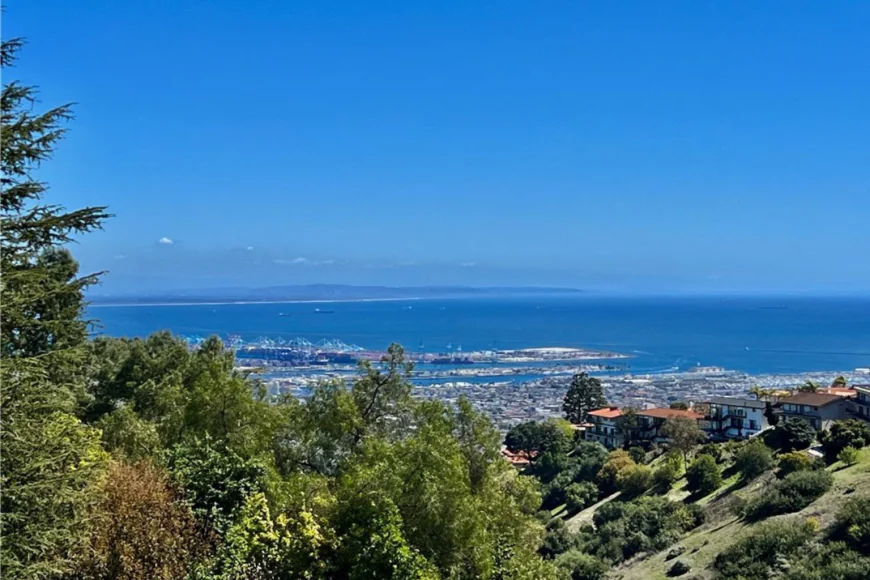 Houses for Sale in Rolling Hills CA With Privacy and Nature