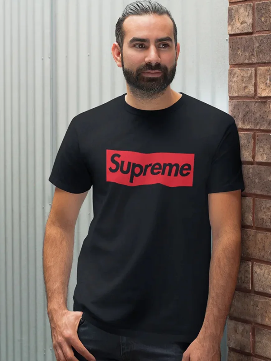 Why Is the Supreme Hoodie So Popular in Streetwear?