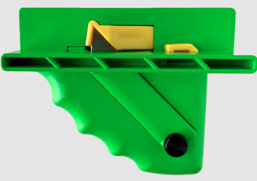 Why Is an American Made Safety Knife the Best Choice for Your Workplace?