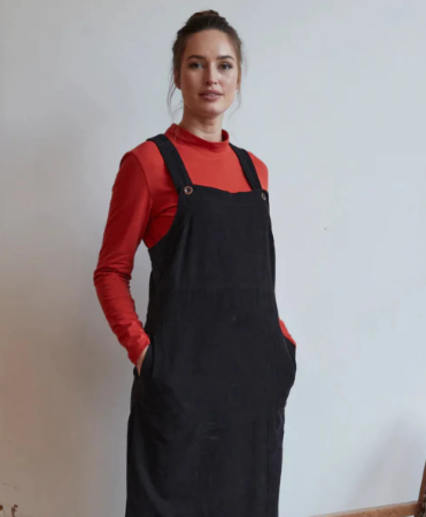 Why a Womens Pinafore Dress Is the Timeless Wardrobe Essential Every Woman Needs