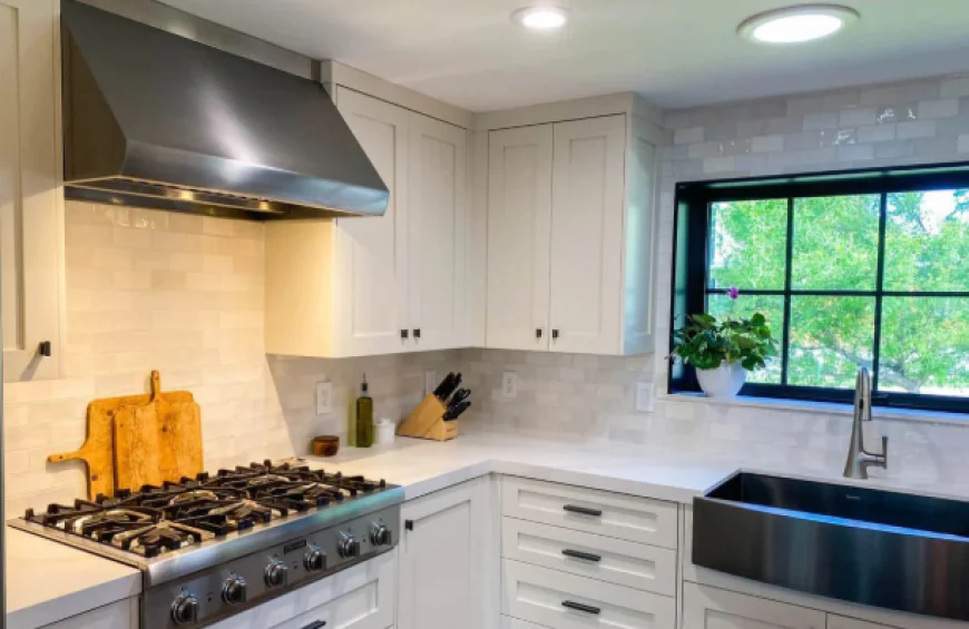 How 54-Inch Range Hoods Improve Airflow In Large Open Kitchens