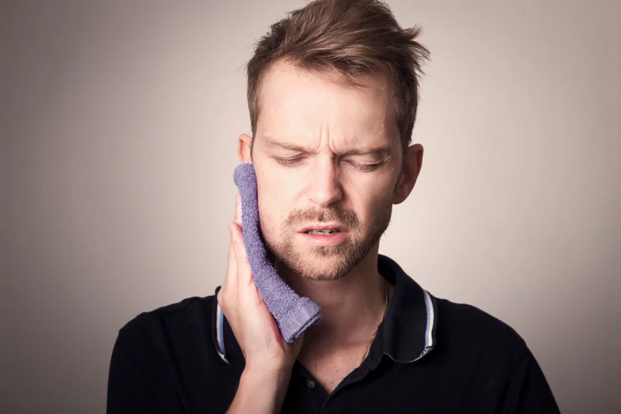 Broken Tooth or Sudden Pain? Visit an Emergency Dentist Immediately