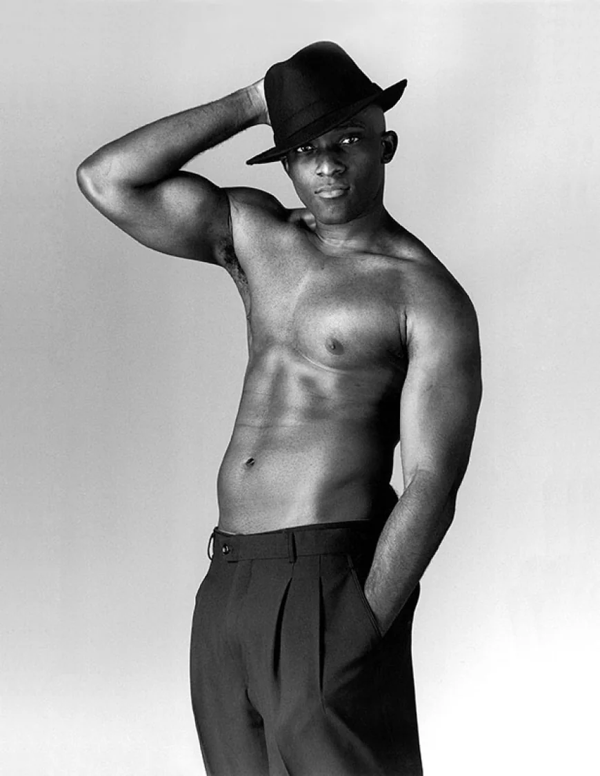 The Architecture of First Impressions: Rethinking the Modern Model Portfolio