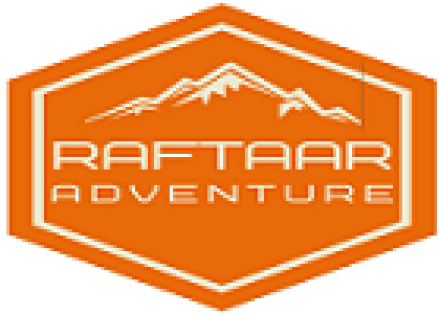 Gaumukh Tapovan Trek: Gaumukh: A Holy Himalayan Pilgrimage to the Ganges Origin.