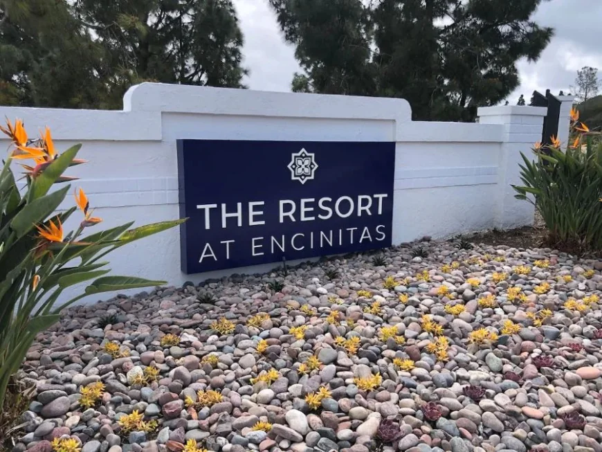 What Are the Latest Trends in Apartment Signage for San Diego Communities